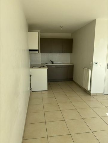 Location Appartement 2 pièces 40m² CRAPONNE 69290 - Photo 4