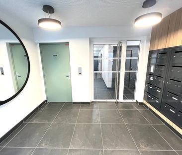 Location Appartement 1 pièce 33m² - Photo 2