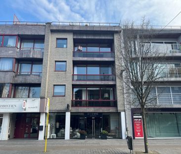 Appartement met 3 slaapkamers, 2 badkamers, terras en autostaanplaats - Photo 4