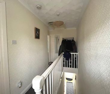 3 bedroom semi-detached house to rent - Photo 6