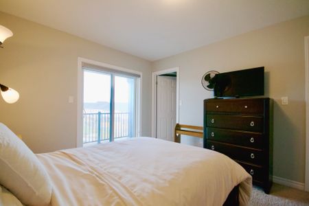 For Lease - 160 Oat Lane, Kitchener, Ontario - Photo 3