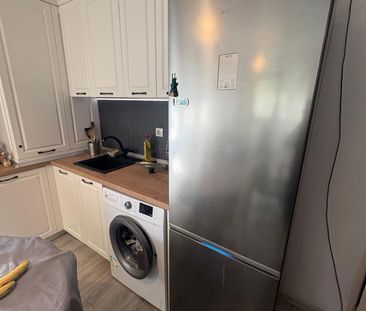 2 camere living plus dormitor palas 54 mp mob si util complet 600 eur - Fotografie 1