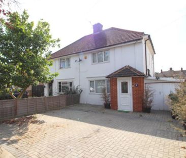 3 bedroom Semi-detached house to rent - Photo 5