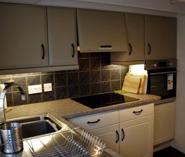2 bedroom terraced house to rent - Photo 5