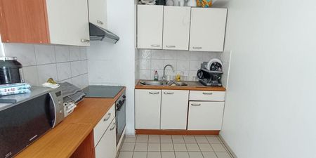 Appartement te huur in Charleroi voor € 795 met 2 slaapkamers - Foto 2