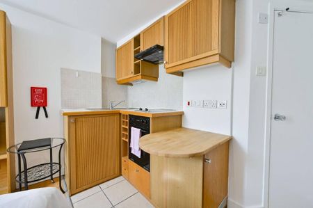 Studio to rent - Photo 5