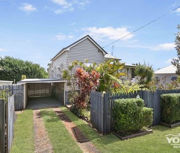 Charming Family Home in Prime South Toowoomba Location - Photo 5