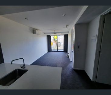 103/12-18 Martin Street, St Kilda, Vic 3182 - Photo 3