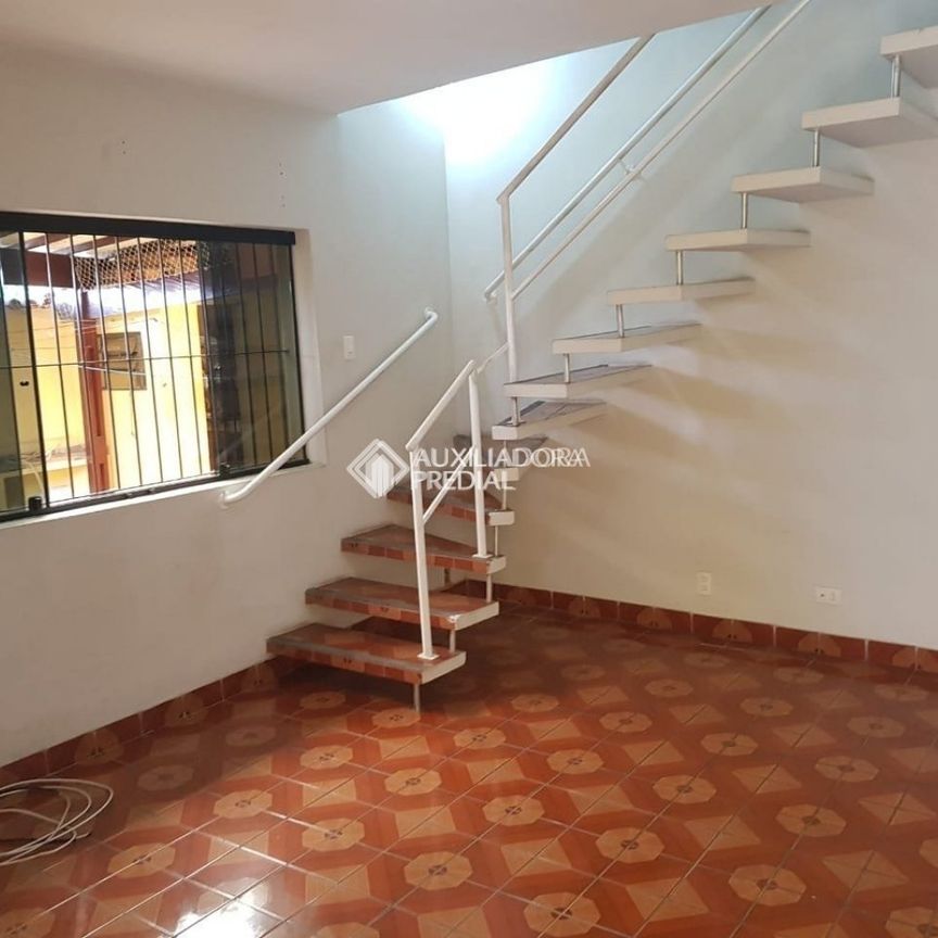 Sobrado com 3 quartos e 113m² para alugar em Campestre, Santo André. - Photo 1