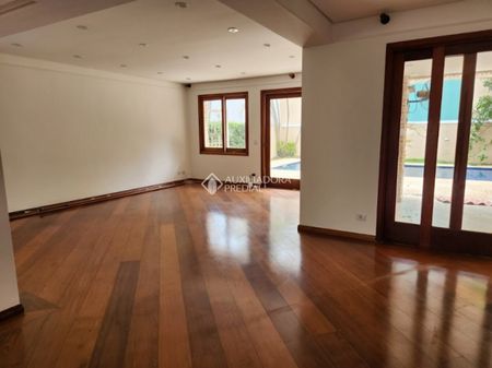 Casa com 4 quartos e 550m² para alugar em Alphaville, Santana de Parnaíba. - Photo 4