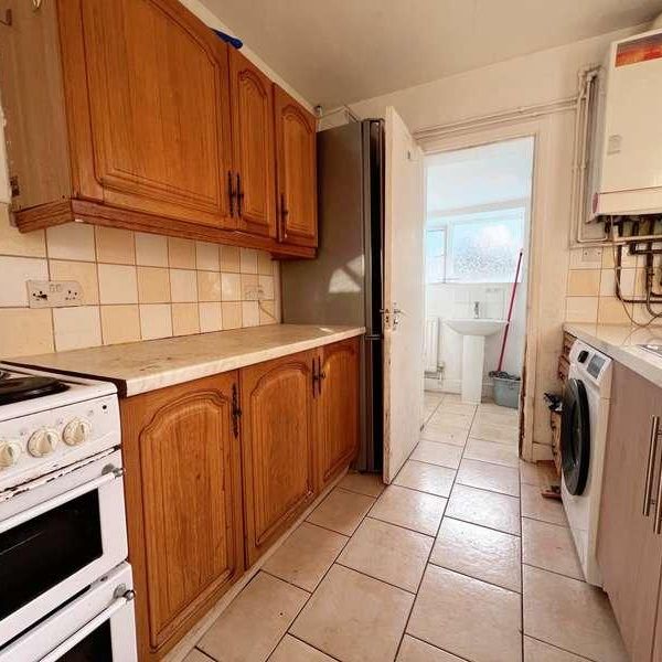 Victoria Street, Dunstable, LU6 - Photo 1