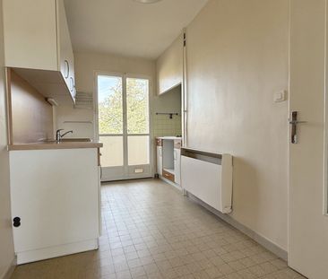 A 15 min à pied du centre-ville, appartement 91m² dernier étage - Photo 1
