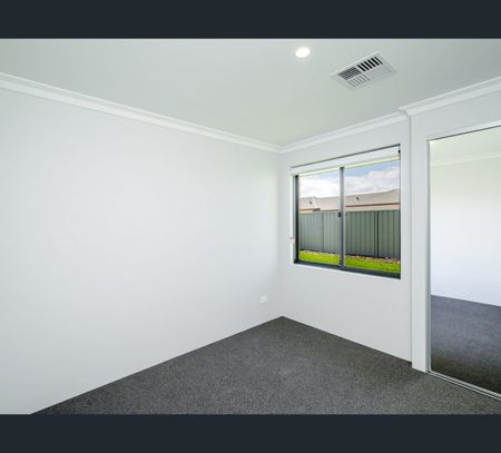 6 Parktree Avenue, Yanchep, WA 6035 - Photo 5