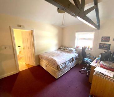 4 bedroom terraced house to rent - Photo 6