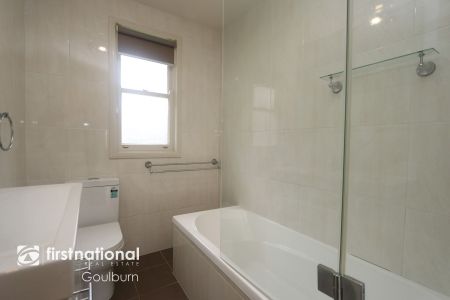30 Strathallen Crescent, Goulburn - Photo 4