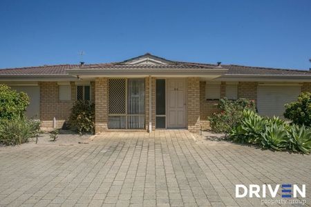 OVER 40'S COMPLEX - Photo 5