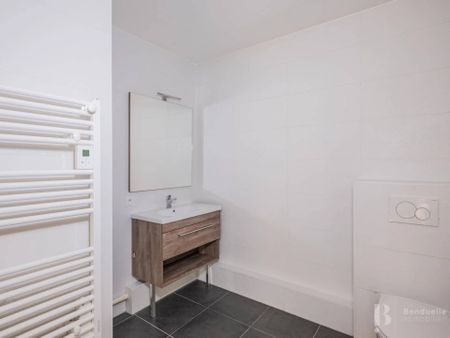 Rental Apartment Suresnes - Photo 2