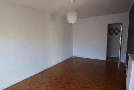 Location Appartement 3 pièces 65m² AUBENAS 07200 - Photo 2