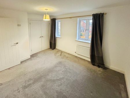 2 bedroom terraced house to rent - Photo 2