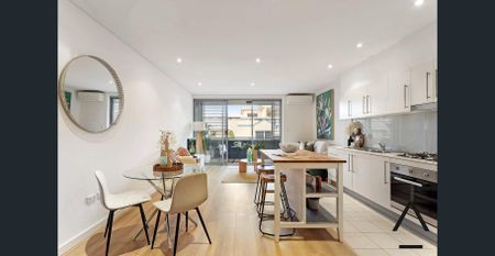 Modern Urban Retreat with Dual Balconies in the Heart of Alexandria - Photo 4