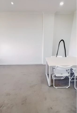 22 Kennedy St, Sydney - Photo 2