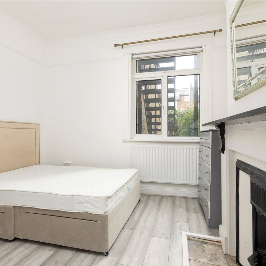 Clonmore Street, Southfields, SW18 flat to rent - Photo 1
