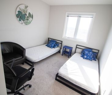 For Lease - 1866 Finley Crescent, London North, Ontario - Photo 3