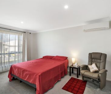 Stunning Home in Capestone Estate - Photo 2