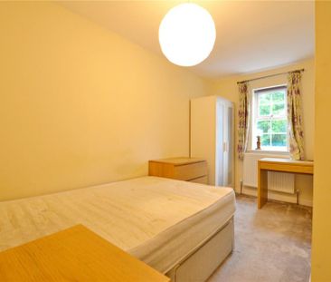 6 bedroom semi-detached house to rent - Photo 4