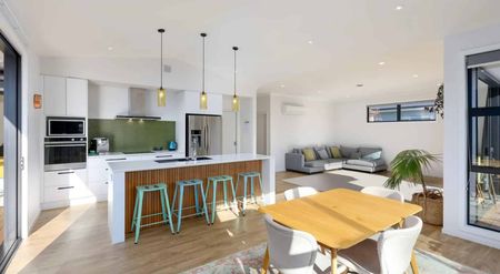 Berryfields, 3 bedrooms - Photo 4