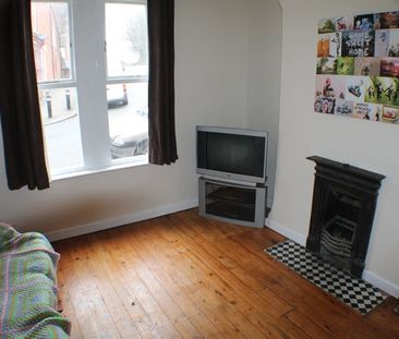 Room in a Shared House, Nottingham, NG2 - Photo 2