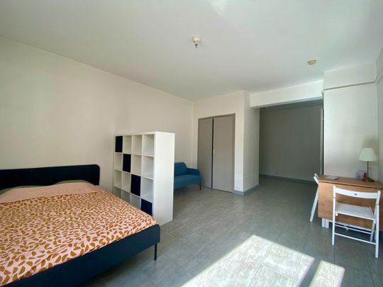 « AVIGNON IM STUDIO MEUBLE 41.03M² » - Photo 1