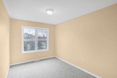 For Lease - 43 Northwest Passage, Whitchurch-Stouffville, Ontario - Photo 3