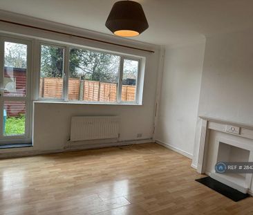 2 bedroom maisonette to rent - Photo 1