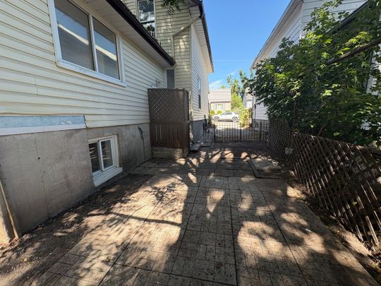 For Lease - 581 Paterson Street Unit# #1, Peterborough Central, Ontario - Photo 1