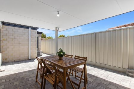 Bassendean - Photo 2