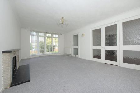 4 bedroom detached house to rent - Photo 3