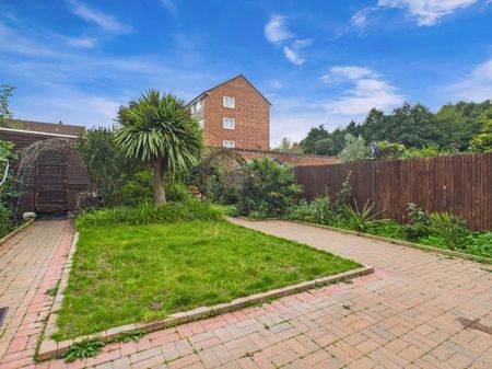 Main Street, Feltham,TW13 - Photo 4