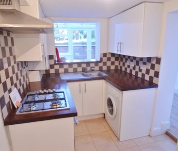 2 Bed Flat, London, SE15 - Photo 4