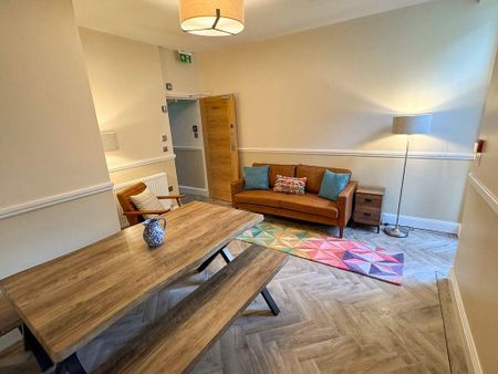 4 bedroom house of multiple occupation to rent - Photo 5