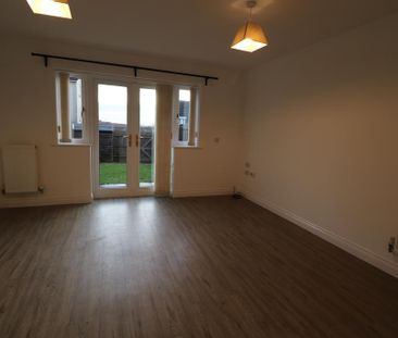 2 bedroom terraced house to rent - Photo 2