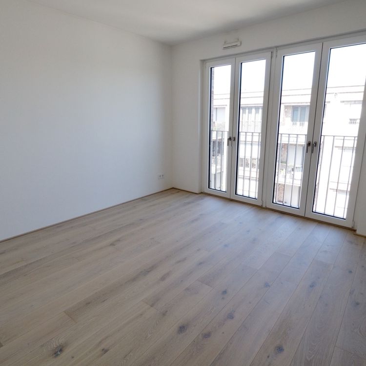 Sensationelle 3 Zi.-Traumwohnung in Mainzer Bestlage am Rheinufer - Photo 1