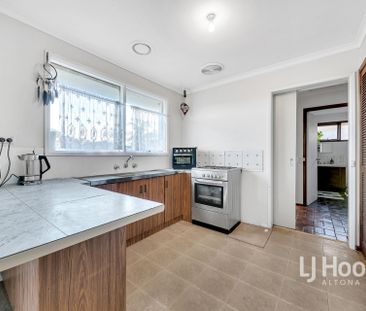 Well-Located Family Home - Photo 6