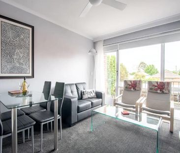 FULLY FURNISHED IN A PRIME POSITION - Photo 2