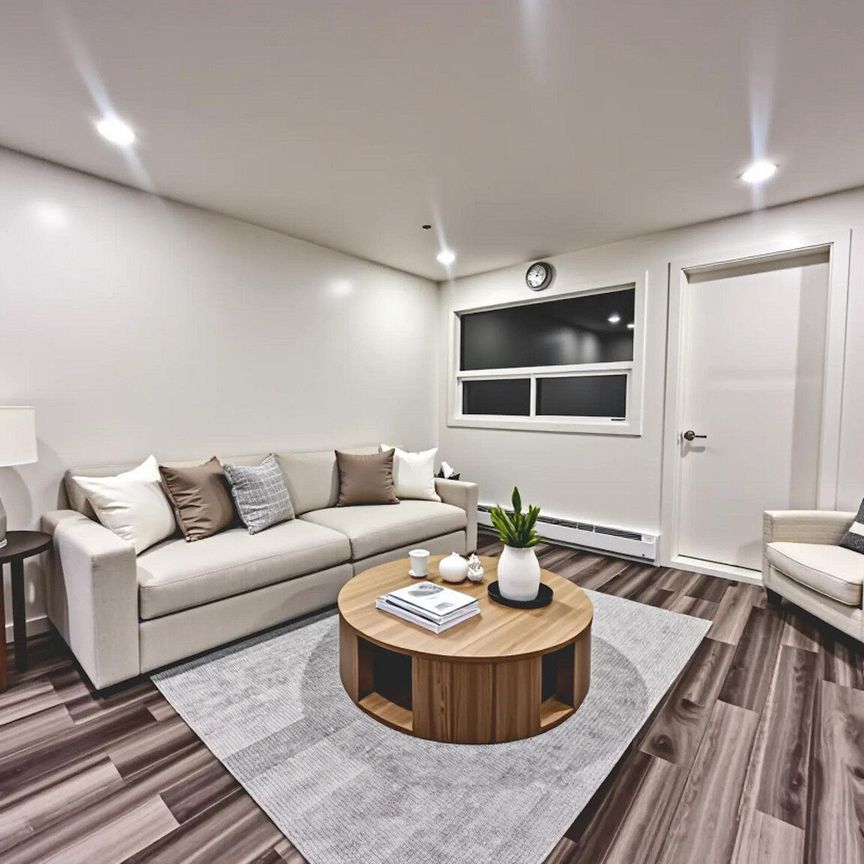 Westwood House - Photo 1