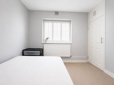 Room in a Shared Flat, Bruce House, W10 - Photo 2