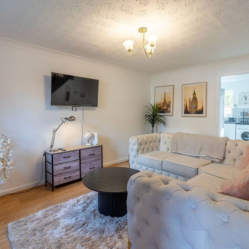 2 Bed Semi-Detached House, Greton Close, M13 - Photo 1