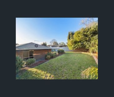 Spacious Family Home! - Photo 2