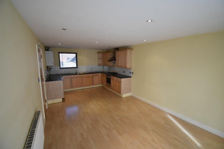 Cornmarket Court, Worcester - Photo 2