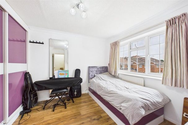 3 bedroom end of terrace house to rent - Photo 1